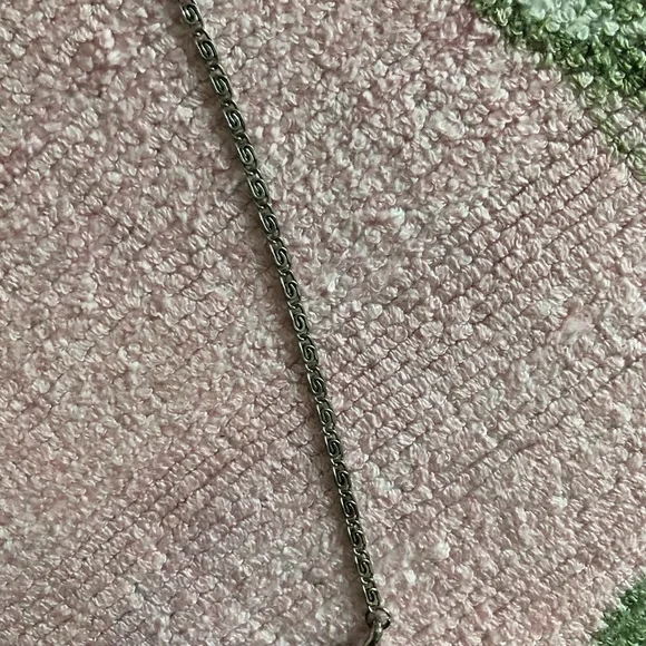 Silver necklace w/ Swarovski crystals - Picture 8 of 12